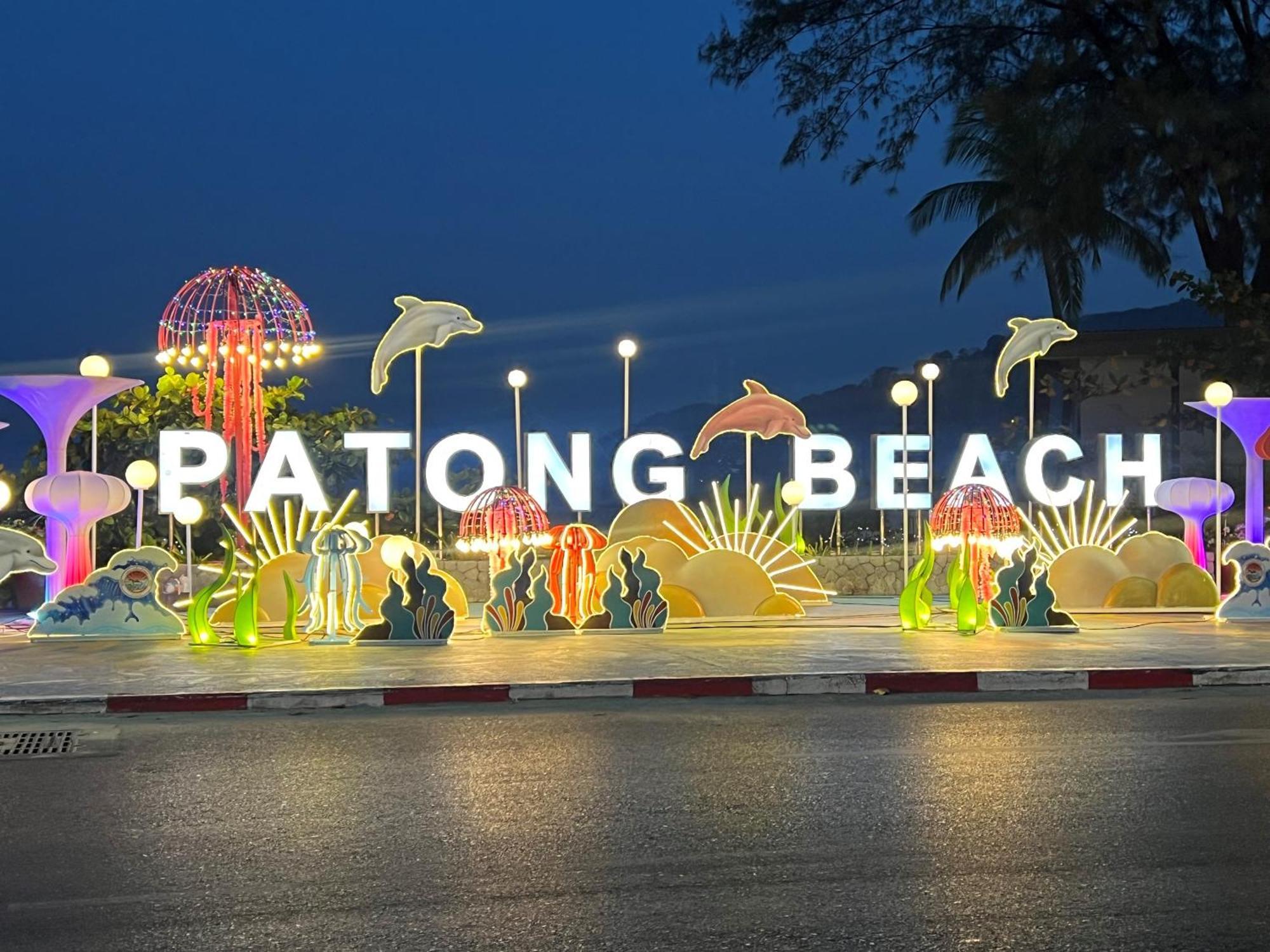 Casa - Quality 28 Sqm - Close To - Living Room, Kitchen, Private Bathroom, King Bed, 65 Inch Tv With Smart Tv, Free Wi-fi * Patong