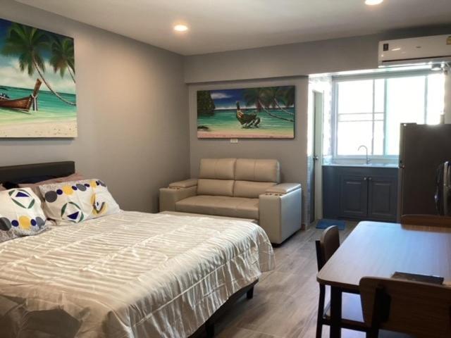 Apartment Casa - Quality 28 Sqm - Close To - Living Room, Kitchen, Private Bathroom, King Bed, 65 Inch Tv With Smart Tv, Free Wi-fi *
